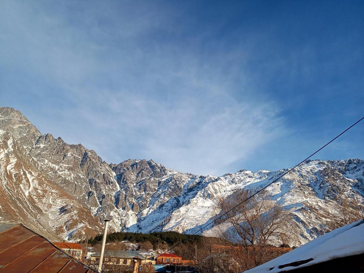 Guest House Sunset Kazbegi Bagian luar foto