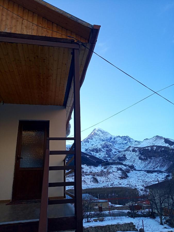 Guest House Sunset Kazbegi Bagian luar foto